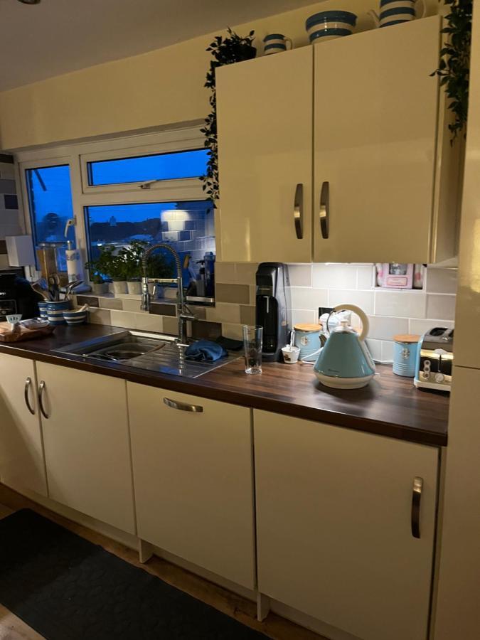 Apartment Beautiful 2 Bedroom Getaway