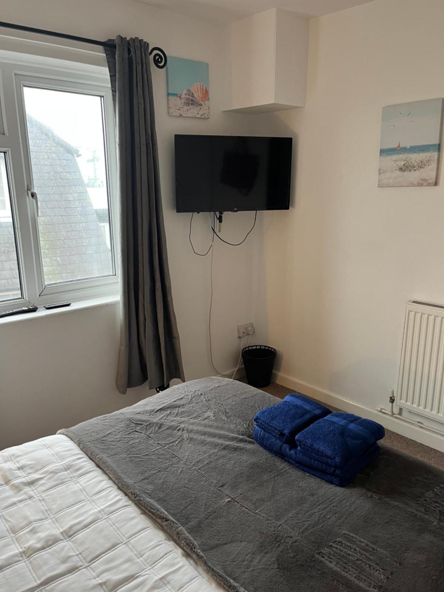 Beautiful 2 Bedroom Getaway Apartment Pevensey
