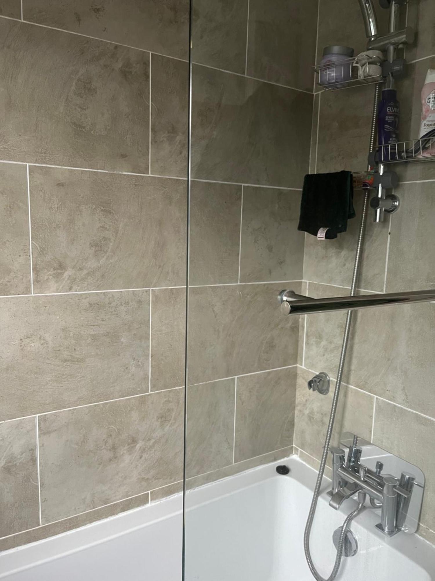 Beautiful 2 Bedroom Getaway Apartment *